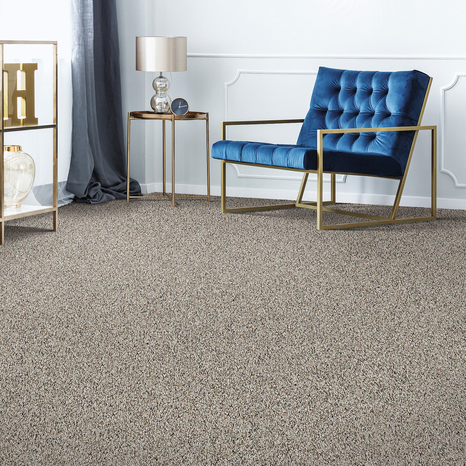 Blue chair on Carpet | Rich's Modern Flooring